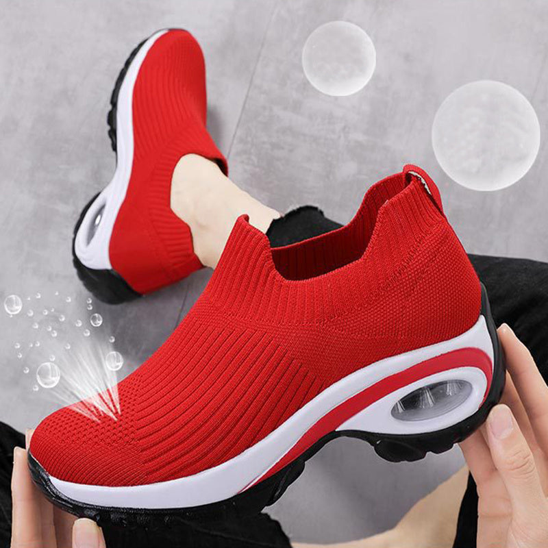 AIR CUSHION RUNNING SNEAKERS.