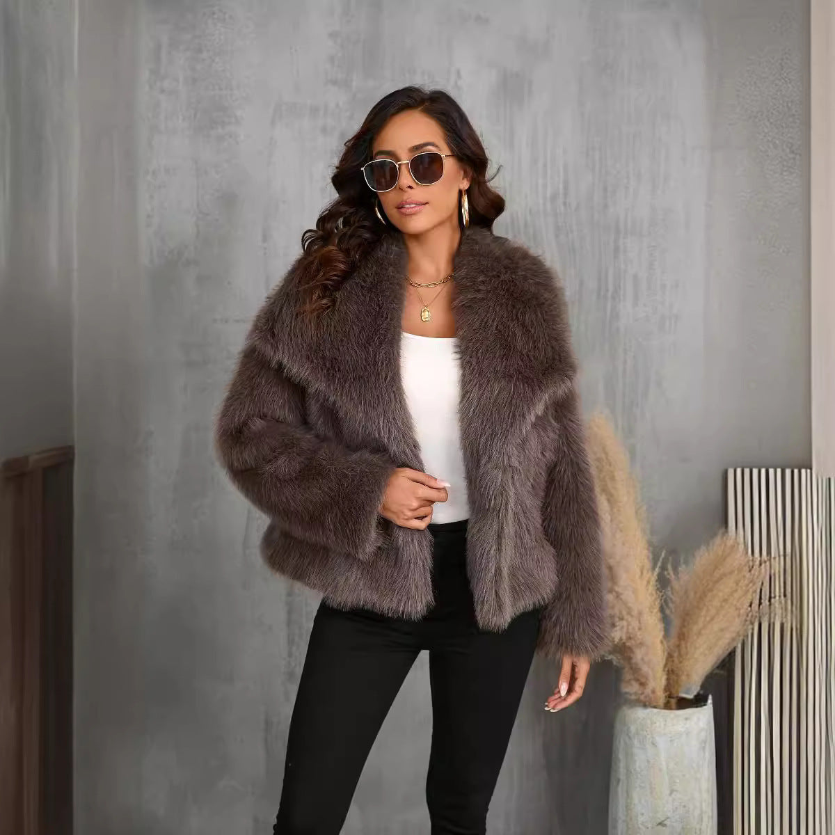 Large Lapel Fluffy Plush Artificial Fur Short